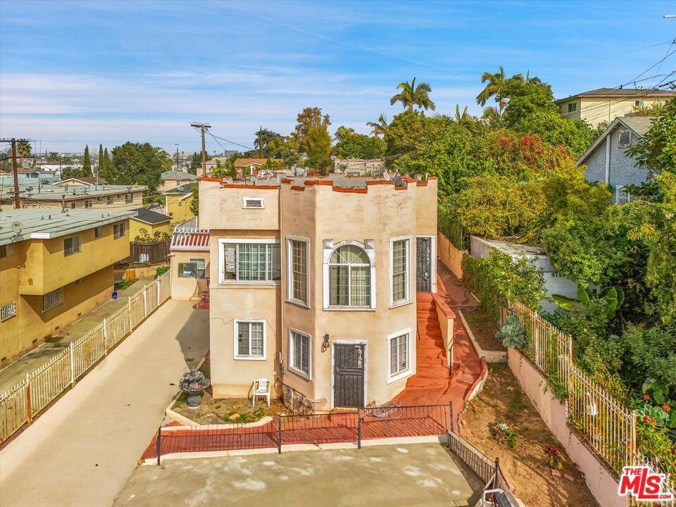 4725 St Elmo Drive, Los Angeles, CA 90019