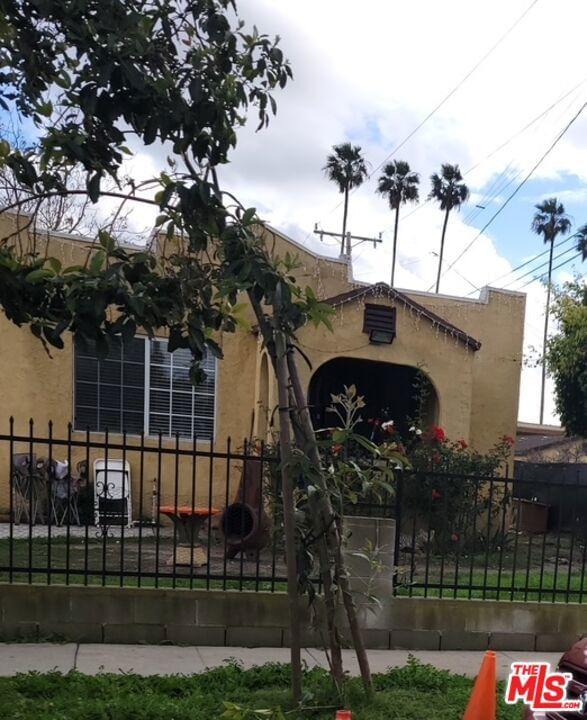 1216 84th Street, Los Angeles, CA 90001