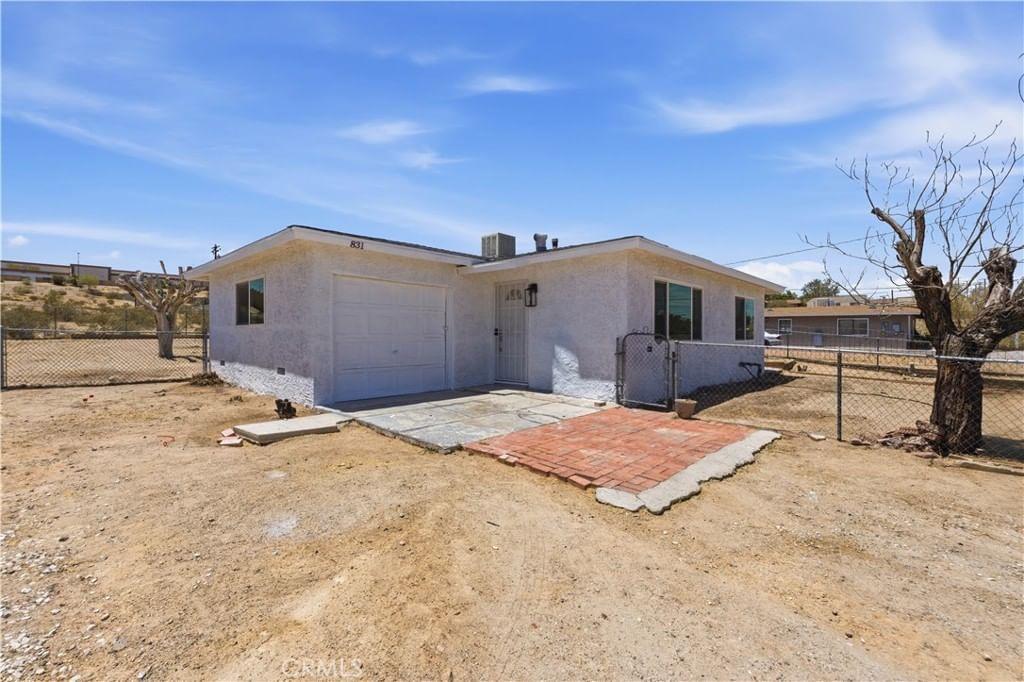 831 Las Amigas Drive, Barstow, CA 92311