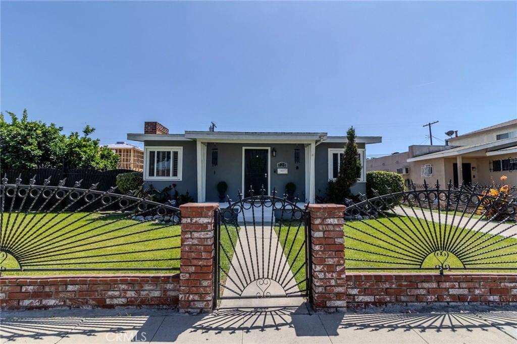 128 67th Way, Long Beach, CA 90805