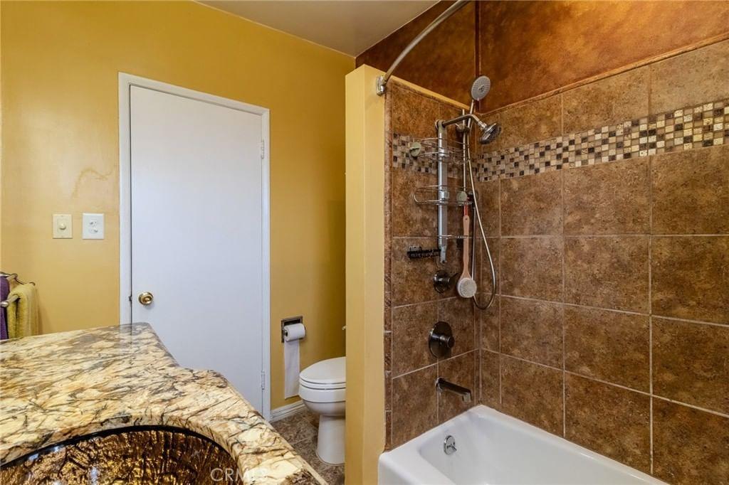 Property photo 37
