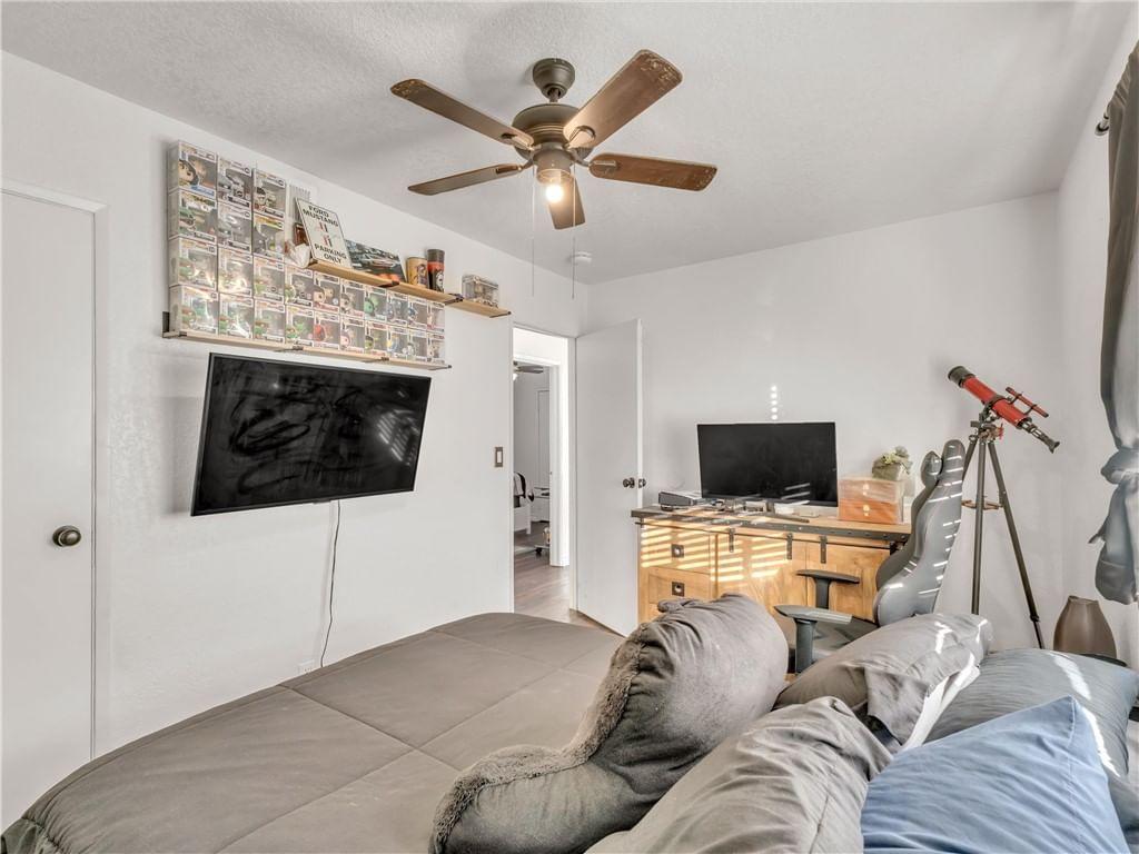 Property photo 31