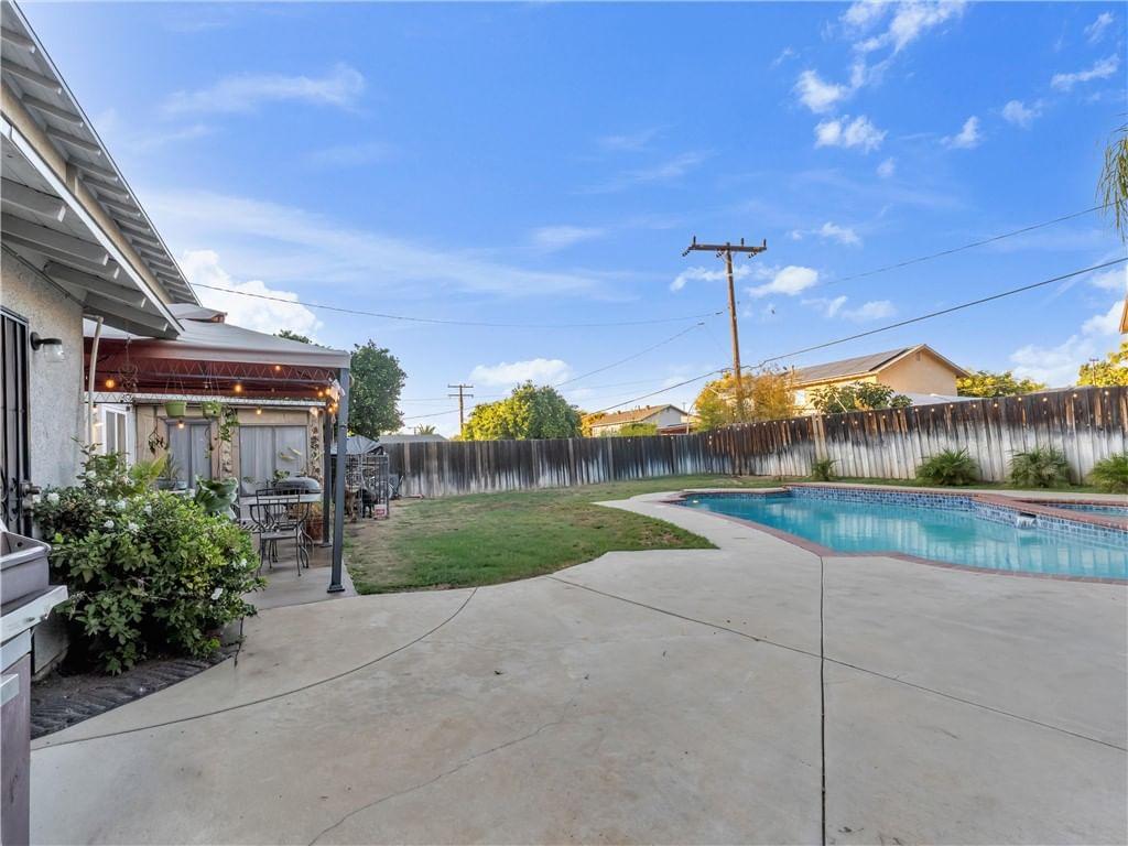 Property photo 35