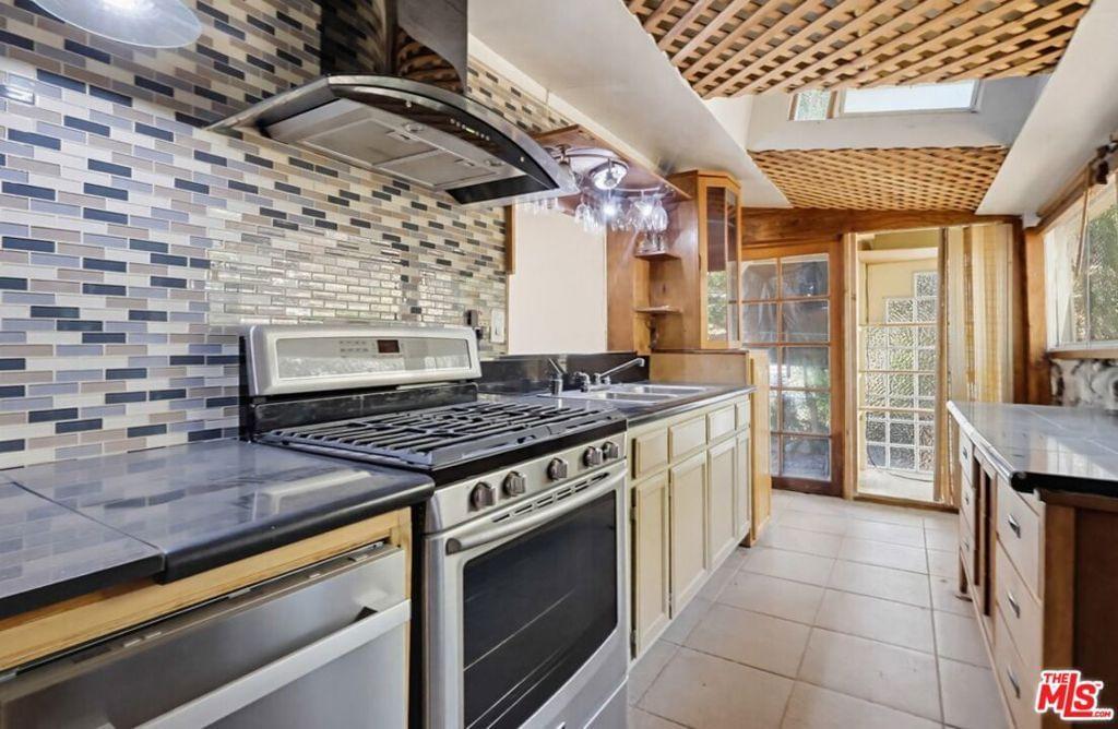 Property photo 16