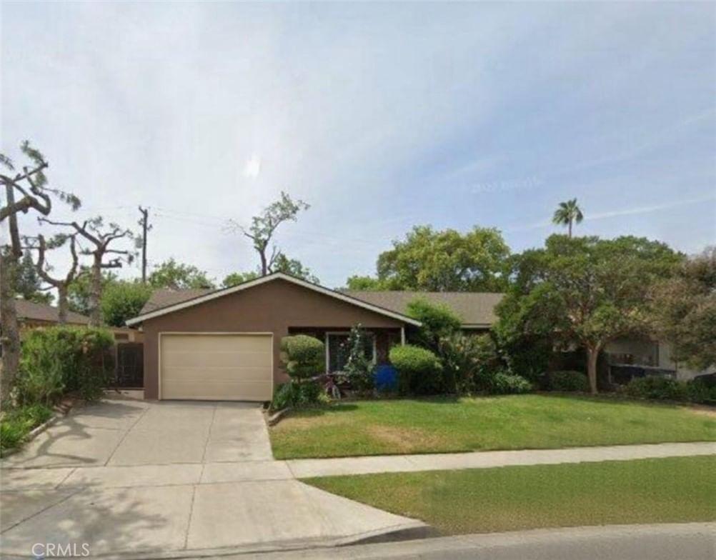 3095 Bellaire, Fresno, CA 93722