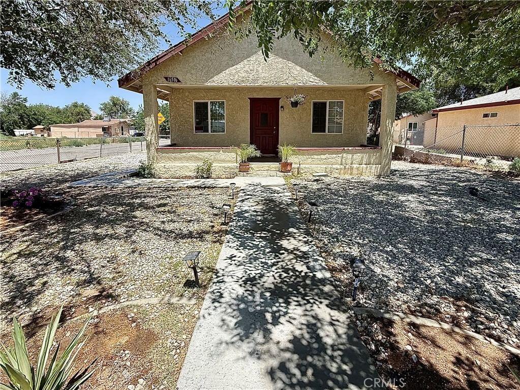16516 E Street, Victorville, CA 92395