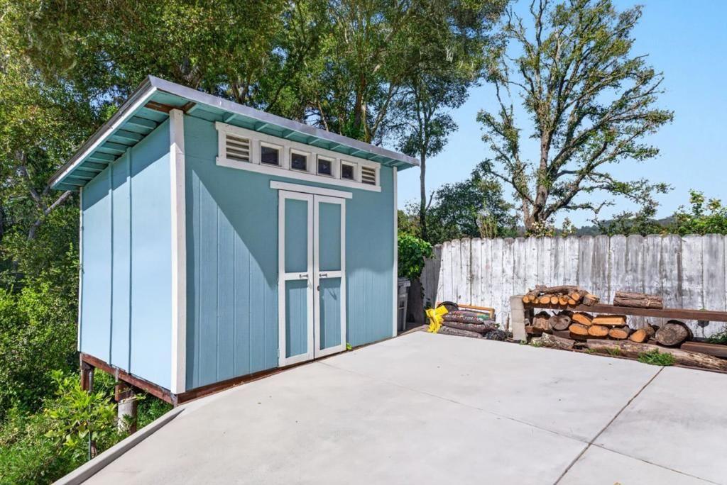 Property photo 44
