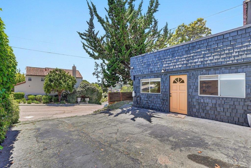 Property photo 24