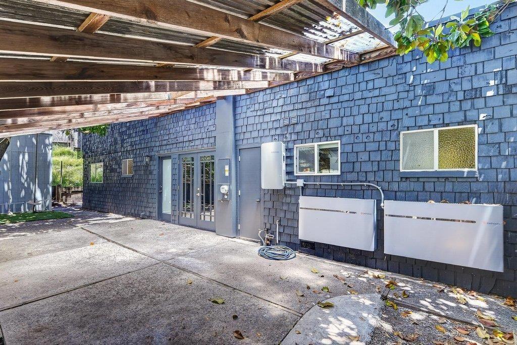Property photo 33